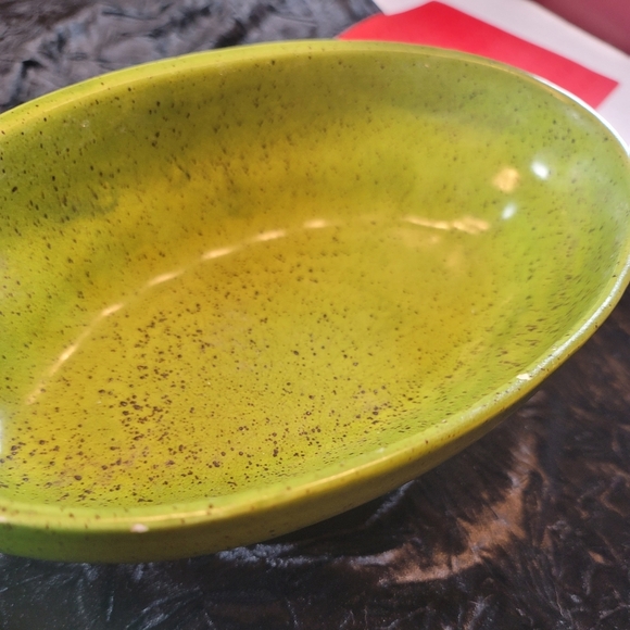 0782. 1974 ~ Vintage ~ Collectable ~ Haeger Pottery ~ Bright Green Speckled Glaz - Picture 9 of 17